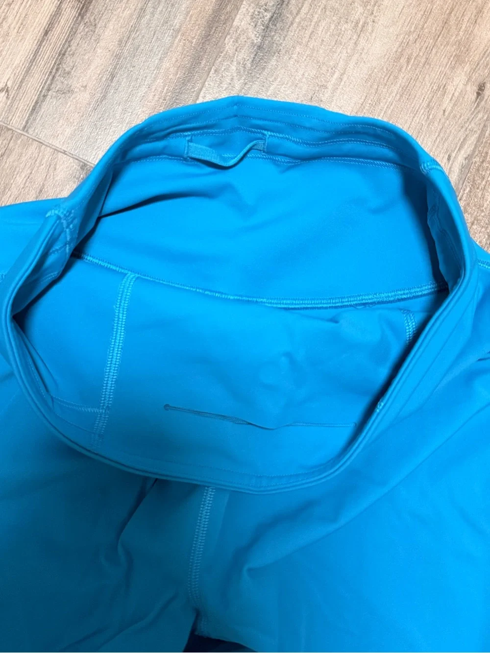 Lululemon Base Pace Blue Turquoise Size 8 High-Waist Crop 23 Inch Leggings